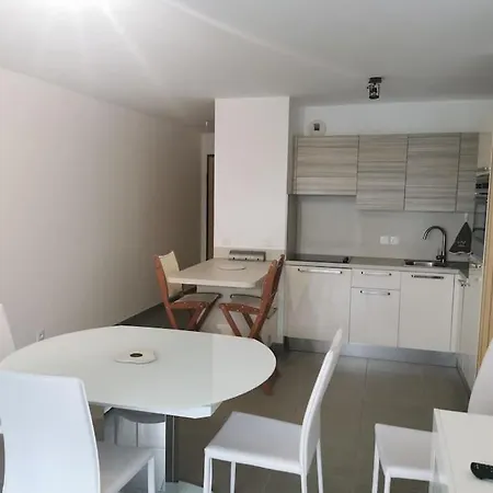 Lägenhet Centre Les Pins 2p White Pearl Garage *