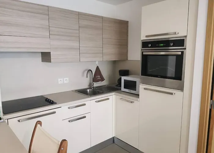 Appartement Centre Les Pins 2p White Pearl Garage Juan-les-Pins