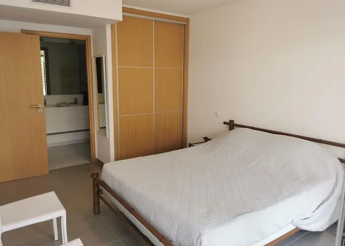 Appartement Centre Les Pins 2p White Pearl Garage *