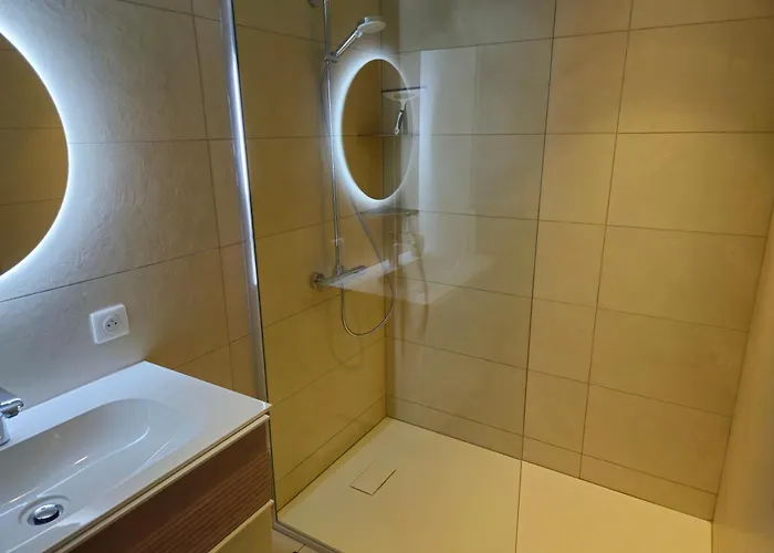 Centre Les Pins 2p White Pearl Garage Appartement *